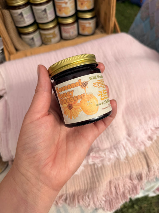 Seasonal Honey Clay Cleanser